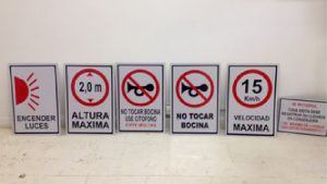 letreros de prohibicion e informativos